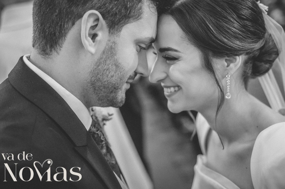 Boda de Marta y Javi en Campo Aníbal por Va de Novias